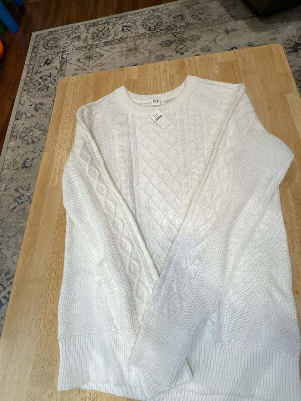 Gap OC Cable Crew Snowflake Milk White Cable Knit Sweater Medium NWT